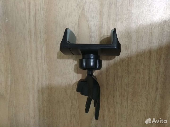 Держатель для телефона в машину