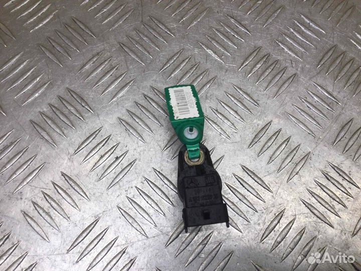 Датчик распредвала Мерседес Вито Виано a0031539728