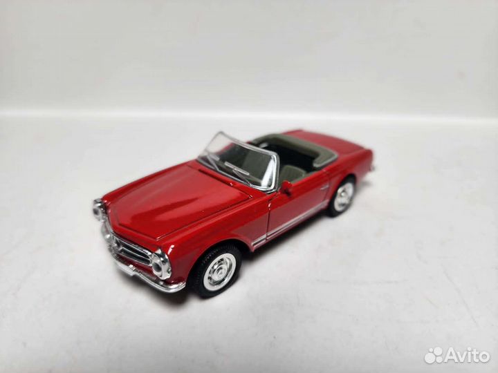 Mercedes-Benz 280SL New Ray 1:43