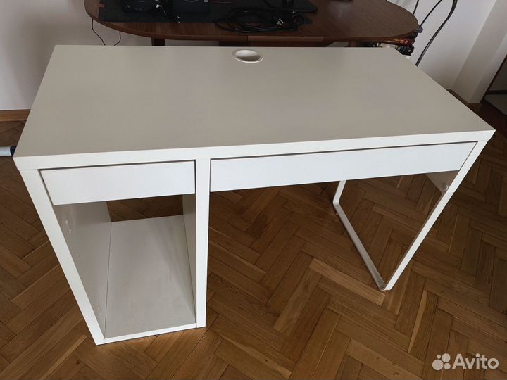 Стол IKEA Micke