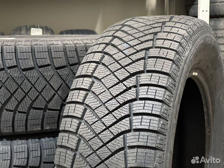 Pirelli Ice Zero FR SUV 225/65 R17 106T