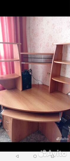 Компьютерный стол