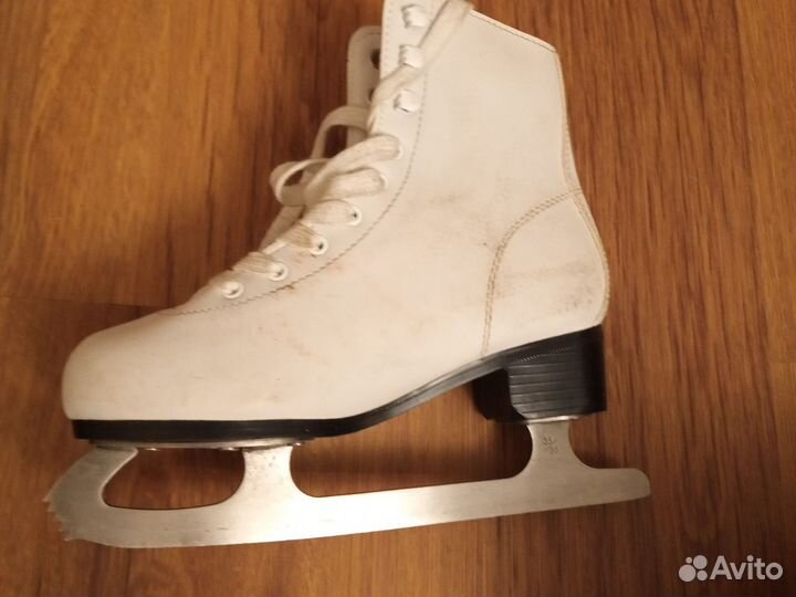 Коньки фигурные