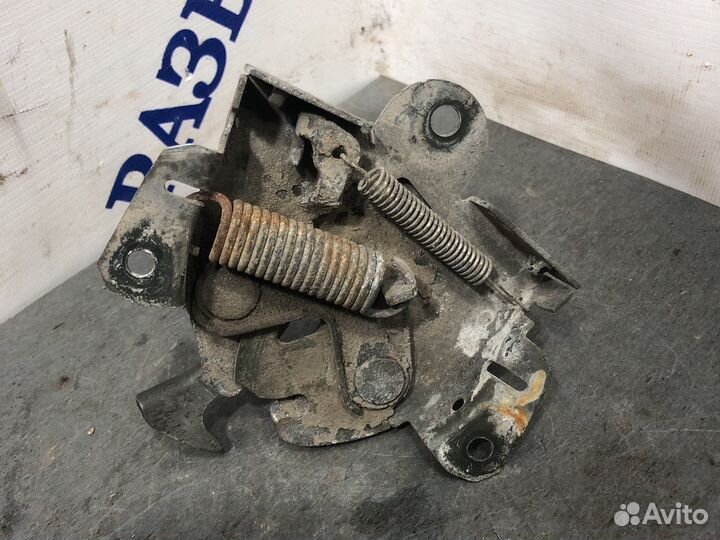 Замок капота lancer cedia