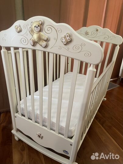 Детская кроватка