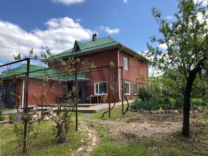 Дом 160 м² на участке 7,5 сот.