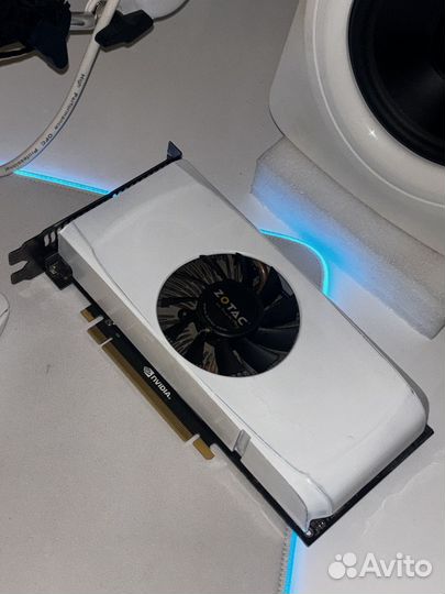 Видеокарта GTX 460