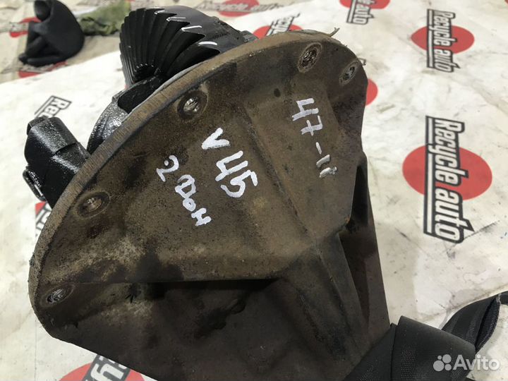 Редуктор mitsubishi pajero V45 R 1 997 Зад