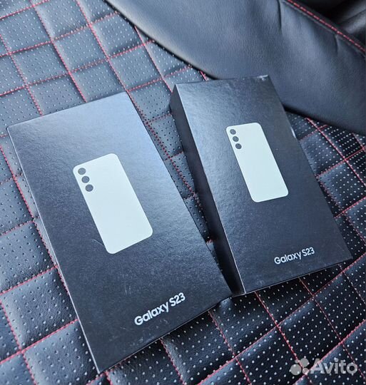 Samsung Galaxy S23, 8/128 ГБ