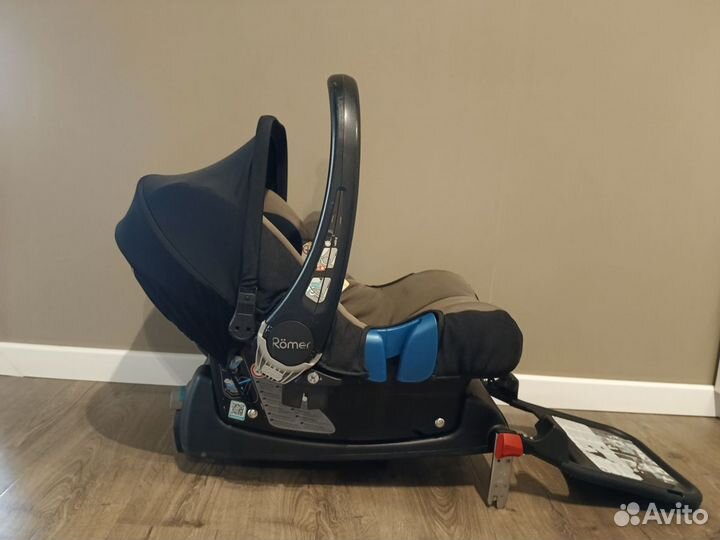 Автокресло Britax Roemer с базой isofix