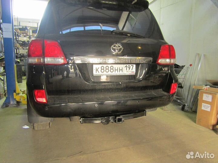 Фаркоп Toyota Land Cruiser 200 2008- / Lexus LX 2