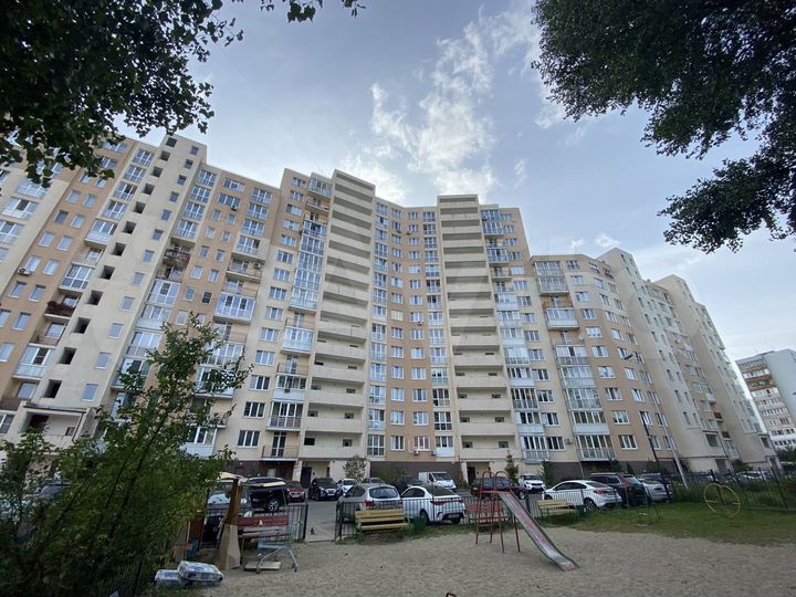 2-к. квартира, 79,6 м², 10/14 эт.