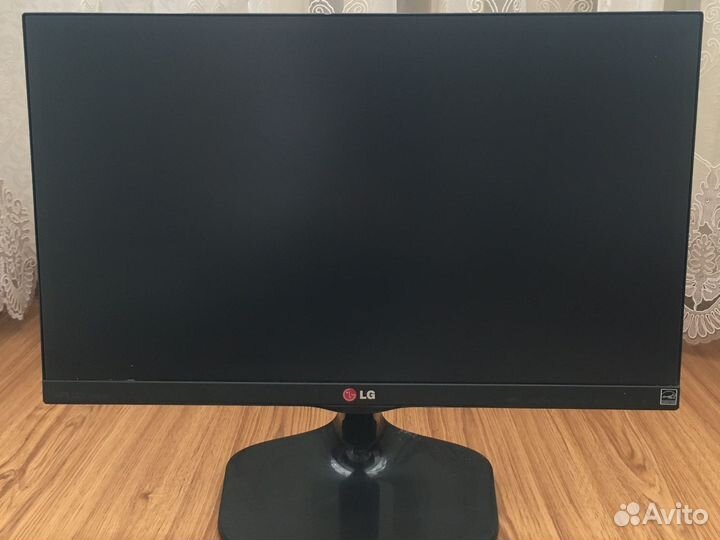 Монитор LG 22