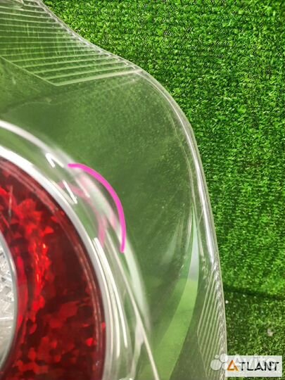 Фонарь задний правый toyota aqua