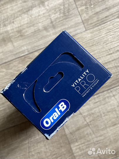 Электрическая зубная щетка Braun Oral-B