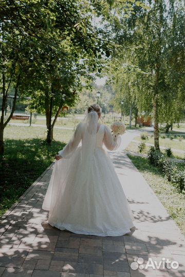 Свадебное платье