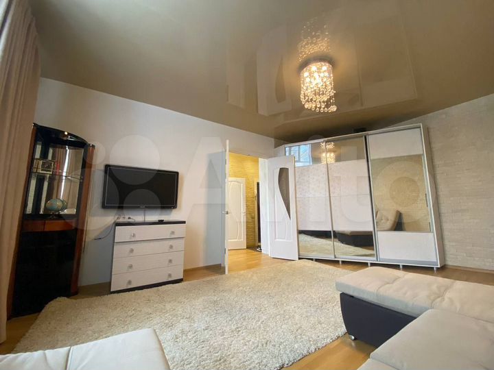 1-к. квартира, 42 м², 2/5 эт.