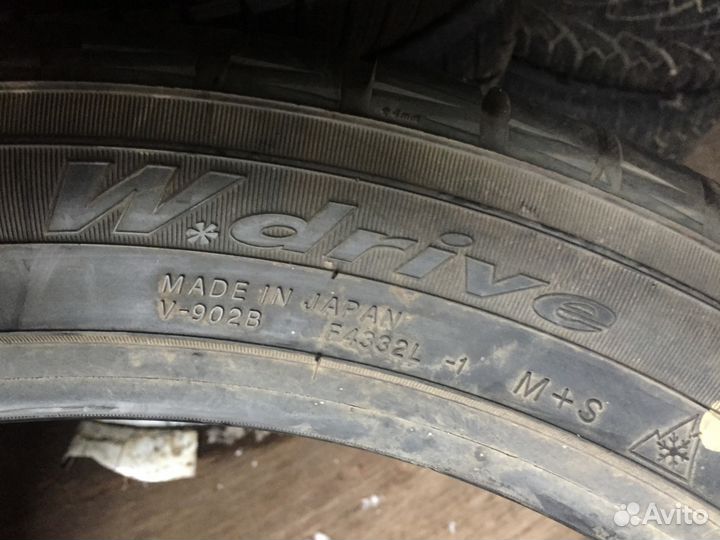 Yokohama W.Drive V902 275/40 R20