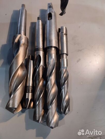 Сверление отверстий,нарезание резьбы в металле