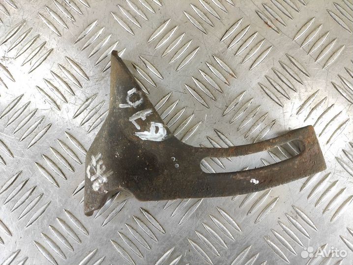 Кронштейн генератора Faw Vita