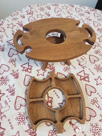 Столик для вина и шампанского.Дуб