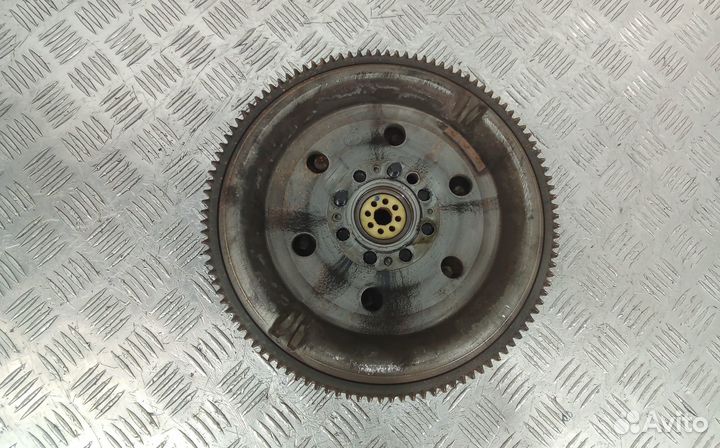 Маховик демпферный дизельный KIA carens 3 3-9 дней