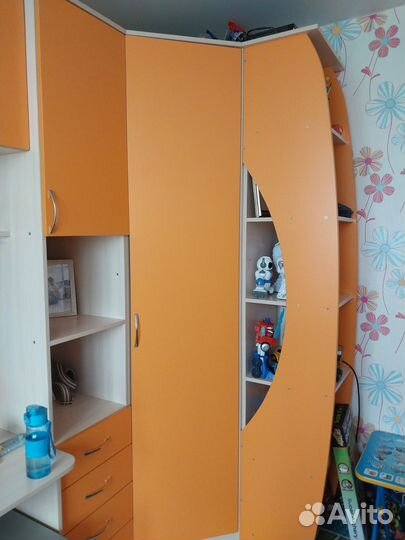 Продам детскую мебель