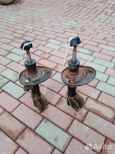 Амортизаторы передние Пежо Партнёр 2, Берлинго2