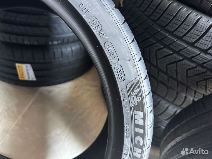 Michelin Pilot Sport 4 S 255/35 R21
