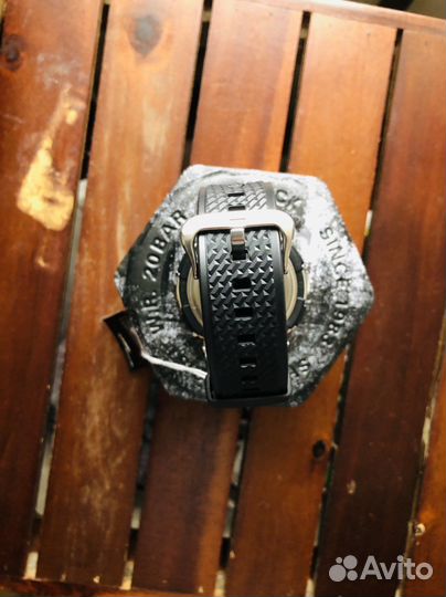 Casio G-shock GM-110-1AER с хронографом
