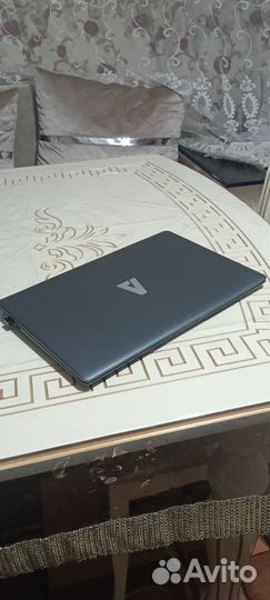 Ноутбук новый