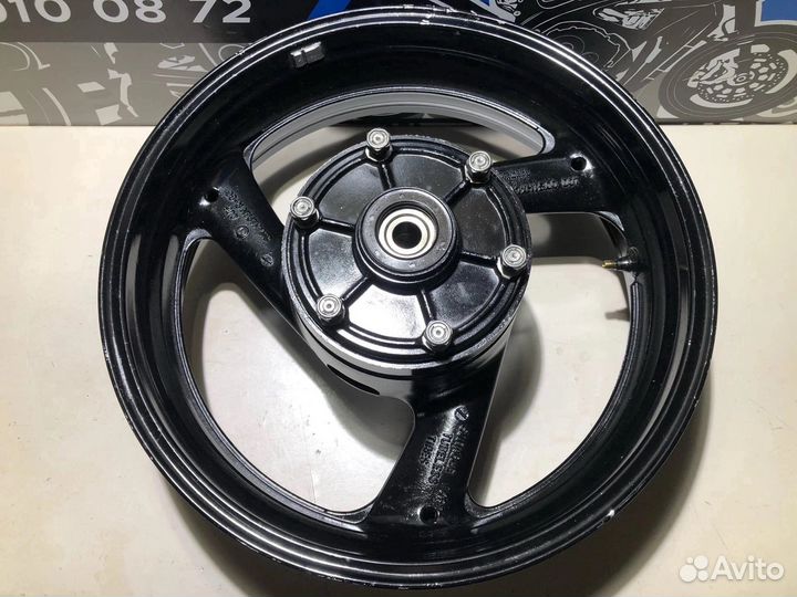 Задний колёсный диск в сборе Yamaha FZ 400 Fazer