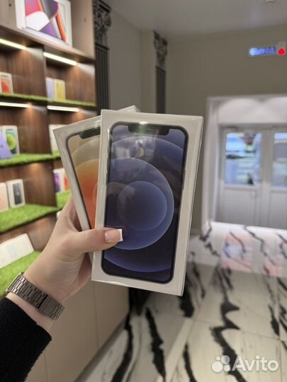 iPhone 12, 128 ГБ