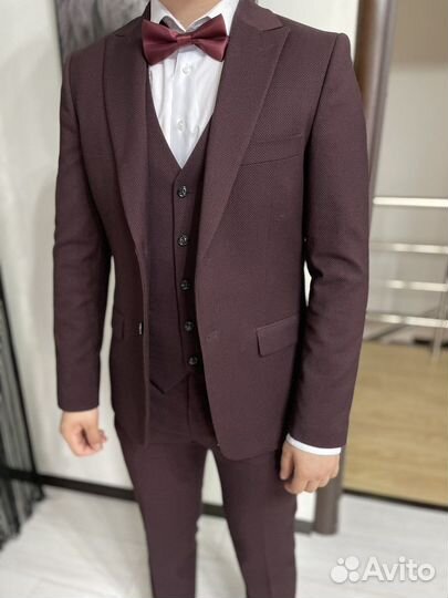 Мужской костюм тройка