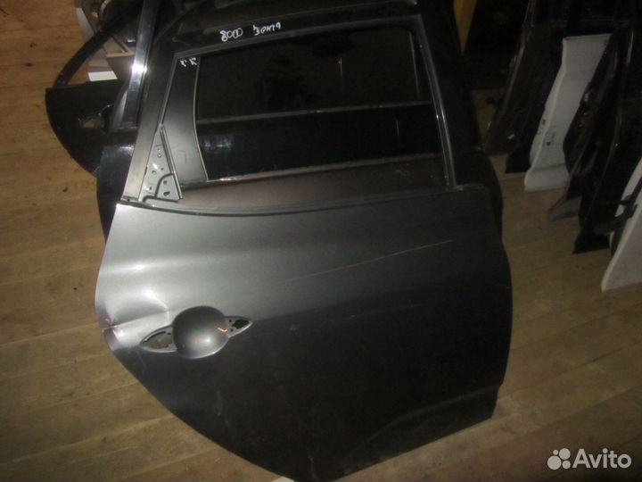 Дверь задняя правая киа венга kia Venga