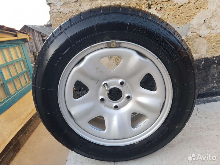 Vulcan Start 195/65 R15 100