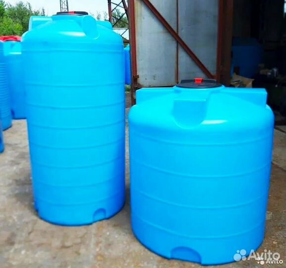 Емкость под воду из пластика