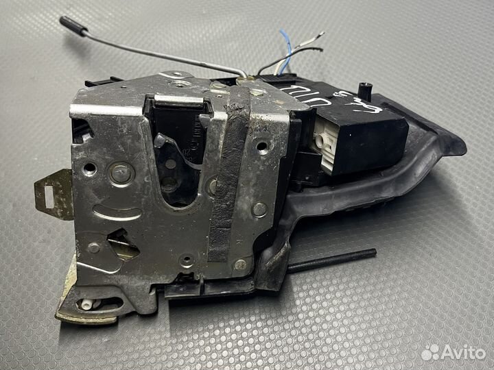 Замок BMW E39 двери передний правый
