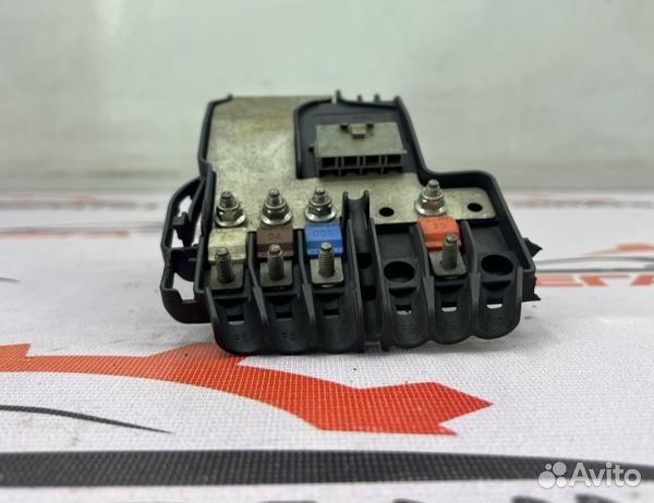 Блок предохранителей Peugeot 308 хэтчбек EP6 2010