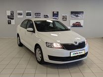 Skoda Rapid 1.6 AT, 2018, 95 600 км, с пробегом, цена 1 299 500 руб.