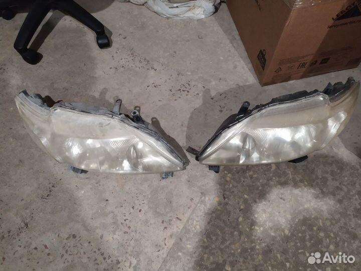 Фары toyota corolla