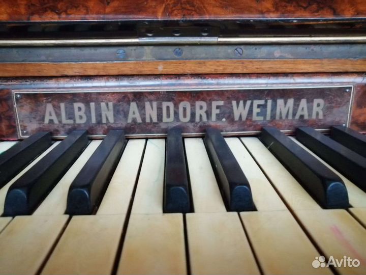 Старинное немецкое пианино