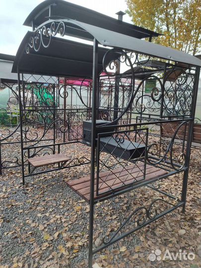 Мангал с печью под казан и крышей