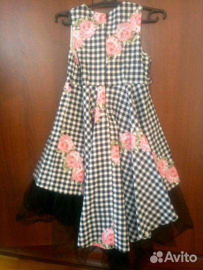 Платье на девочку 7-8лет