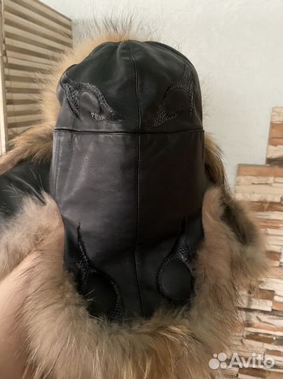 Меховая шапка ушанка с натуральным мехом лисы