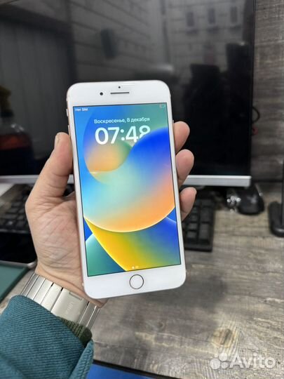iPhone 8 Plus, 64 ГБ