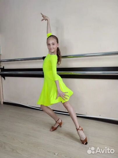 Платье для бальных танцев рейтинговое 28, 30 новое