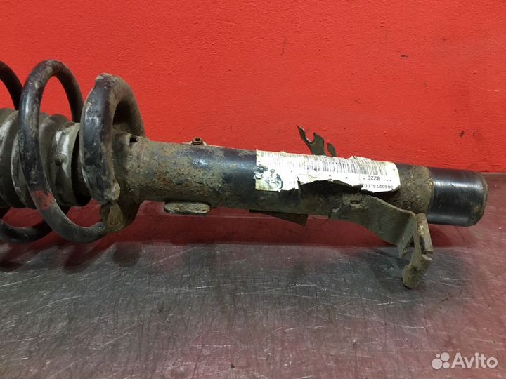 Стойка подвески передняя левая Ford Fusion хетчбэк