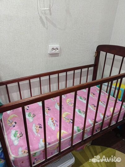 Детская кроватка