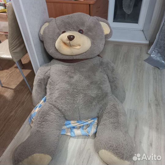 Плюшевый медведь